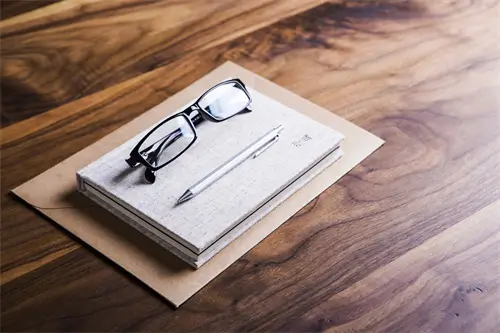 牙买加旅游拍照情侣室内